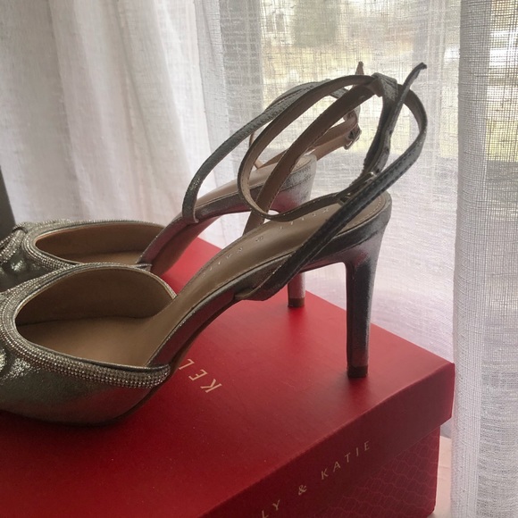 Ladies Rhinestone Dress Shoes Size 8.5 - Picture 3 of 5